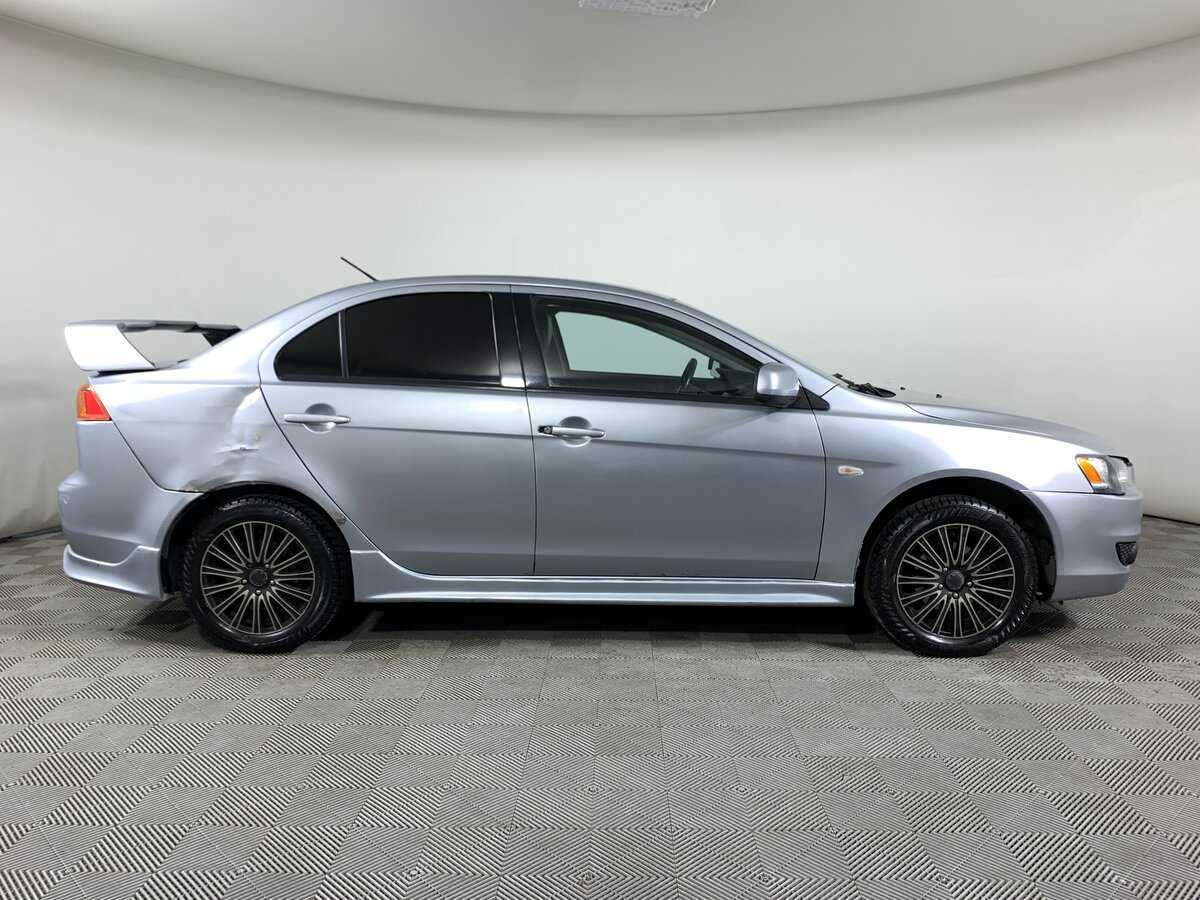 Mitsubishi Lancer