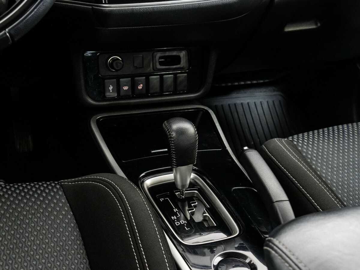 Mitsubishi Outlander 2020