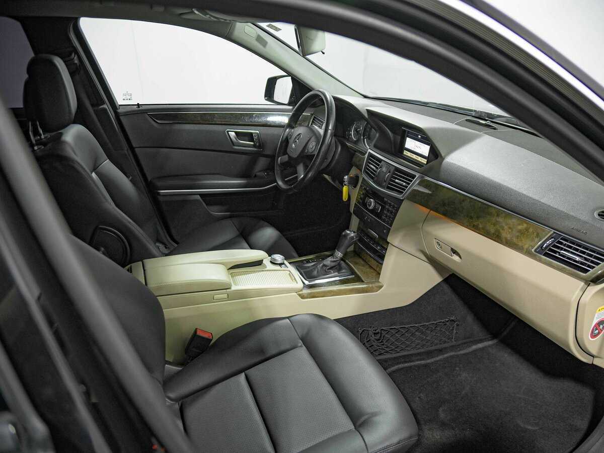Mercedes-Benz E-Класс 2011