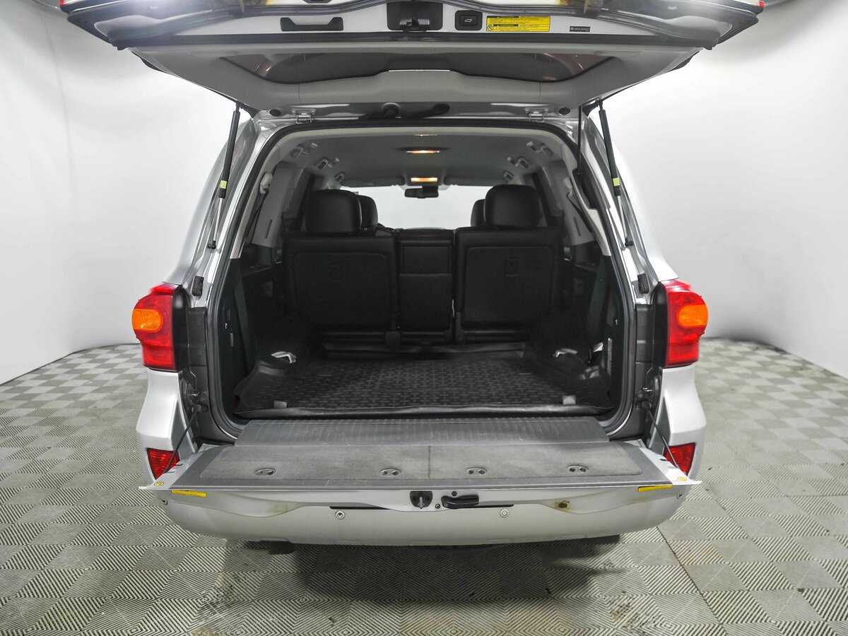 Toyota Land Cruiser 2012