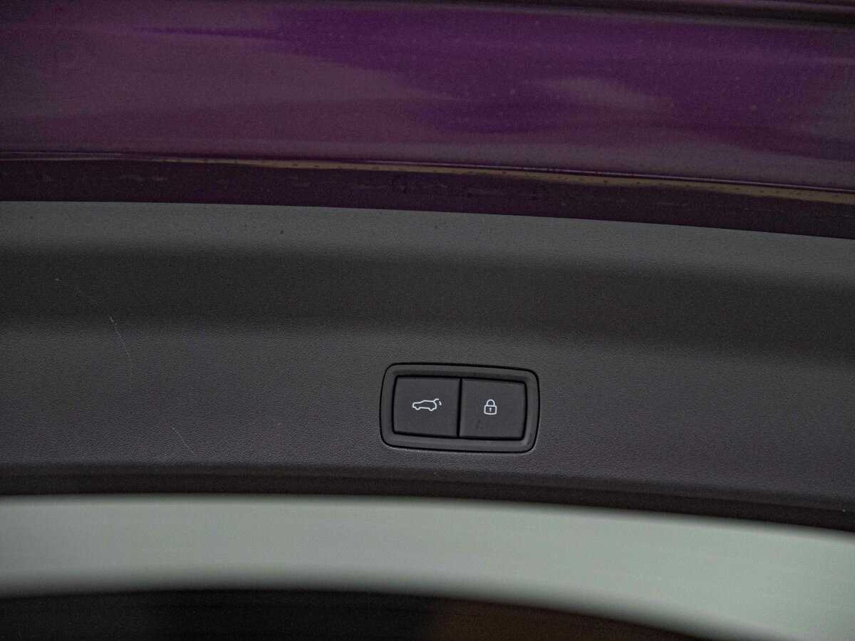 Li Auto (Lixiang) L9 2024