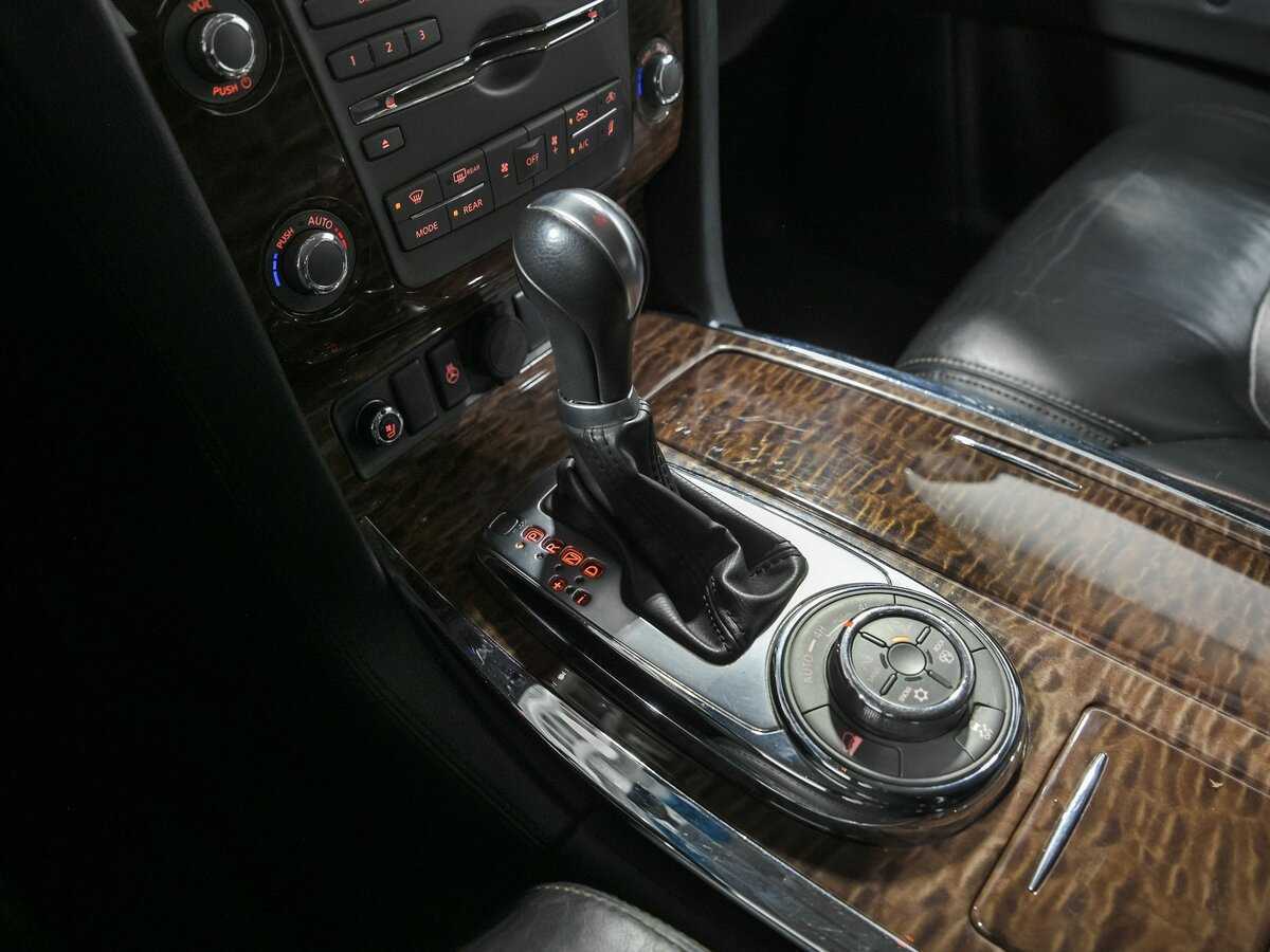 Nissan Patrol 2012