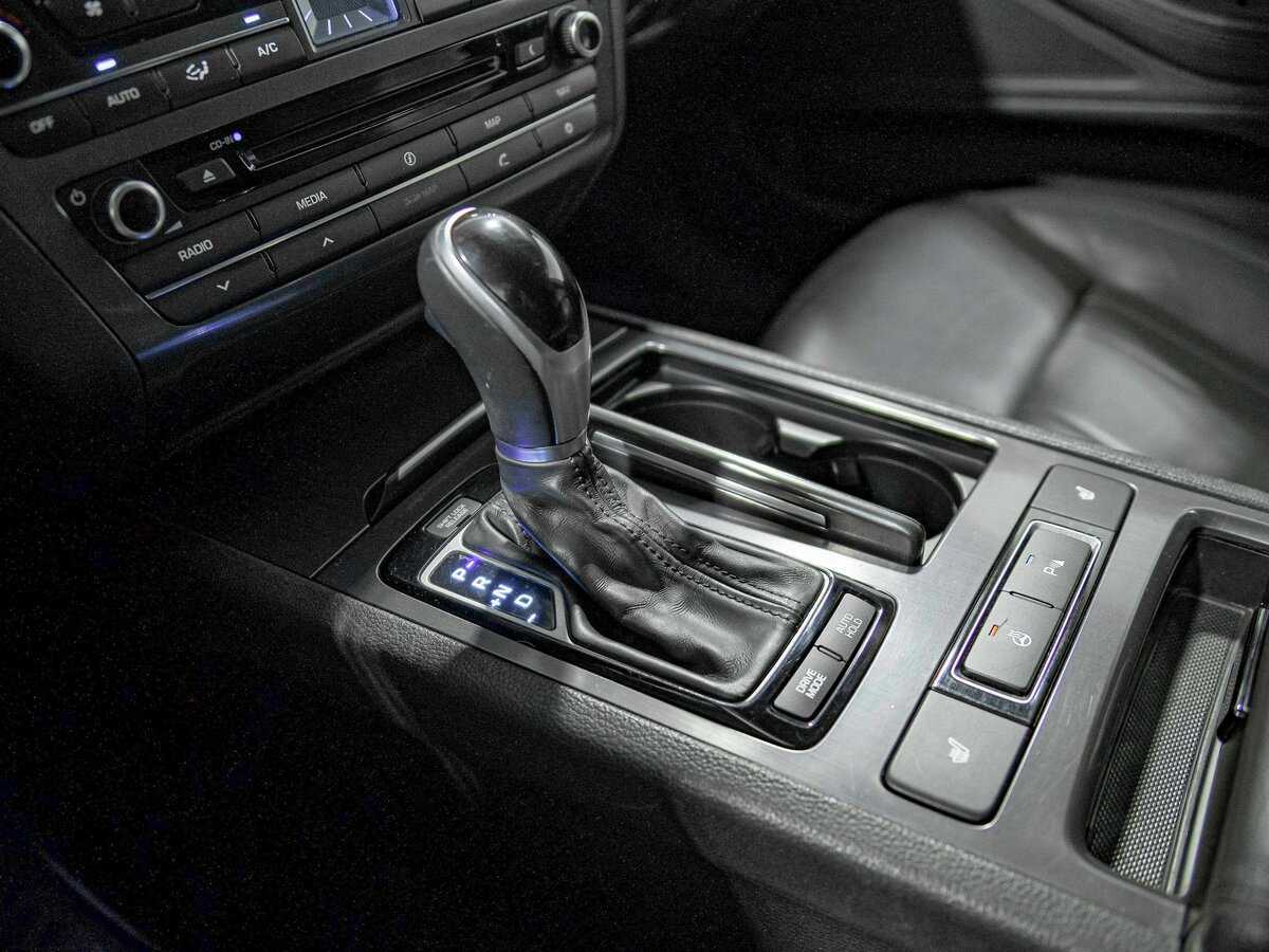Hyundai Genesis 2014