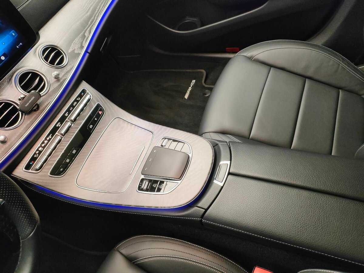 Mercedes-Benz E-Класс 2020