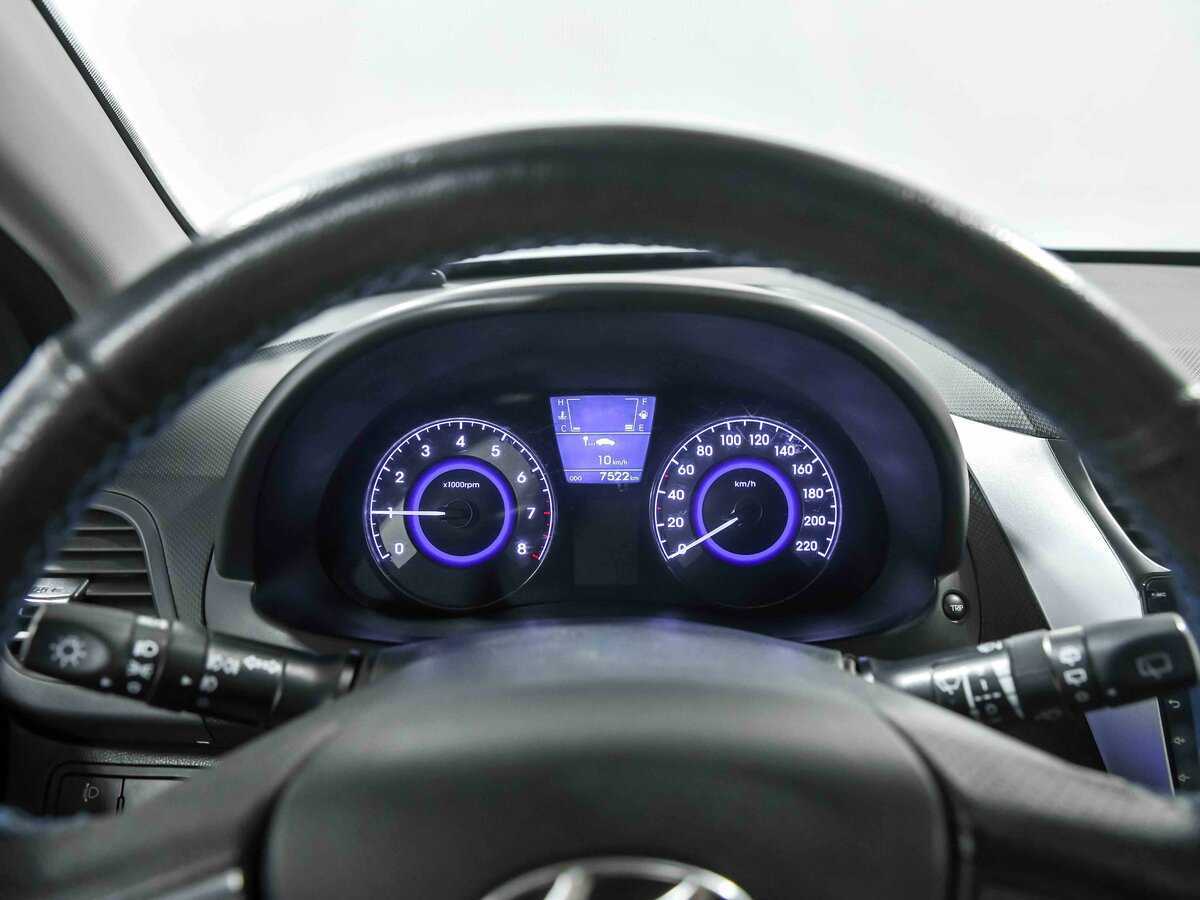 Hyundai Solaris 2011
