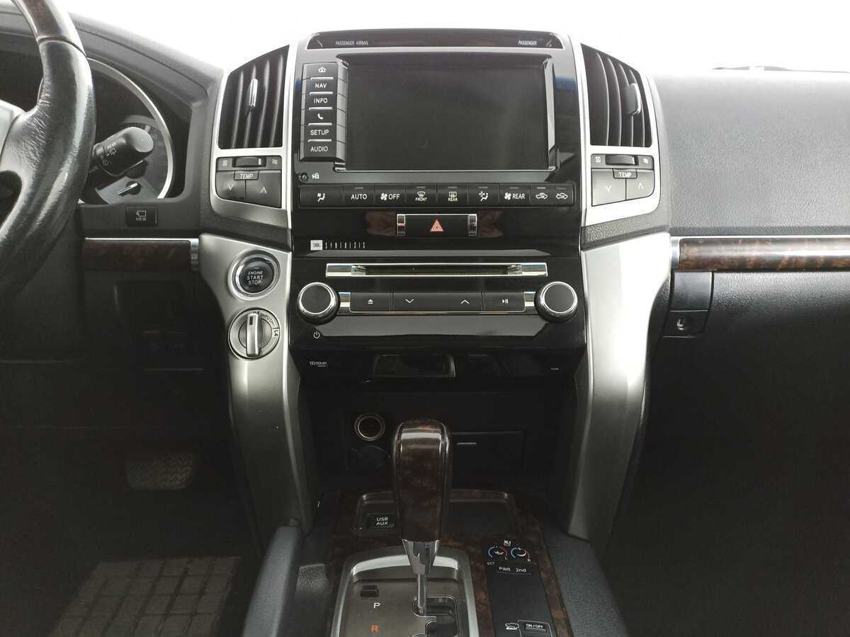 Toyota Land Cruiser 2015
