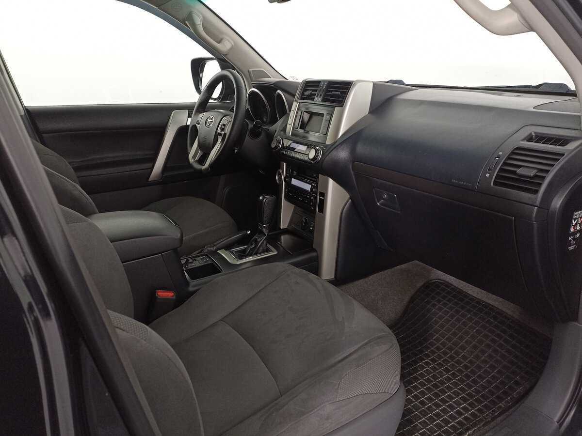 Toyota Land Cruiser Prado 2010