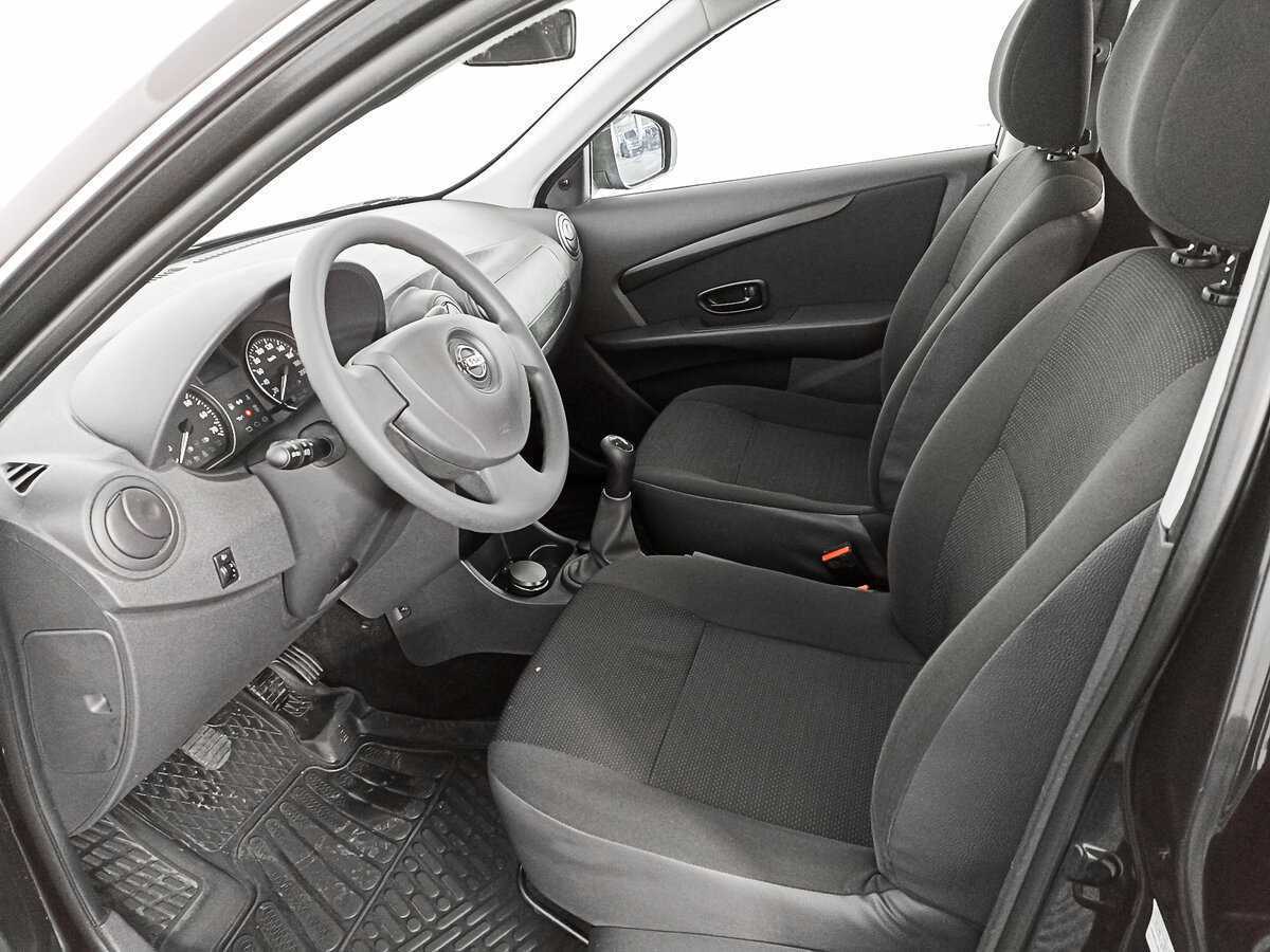 Nissan Almera 2016