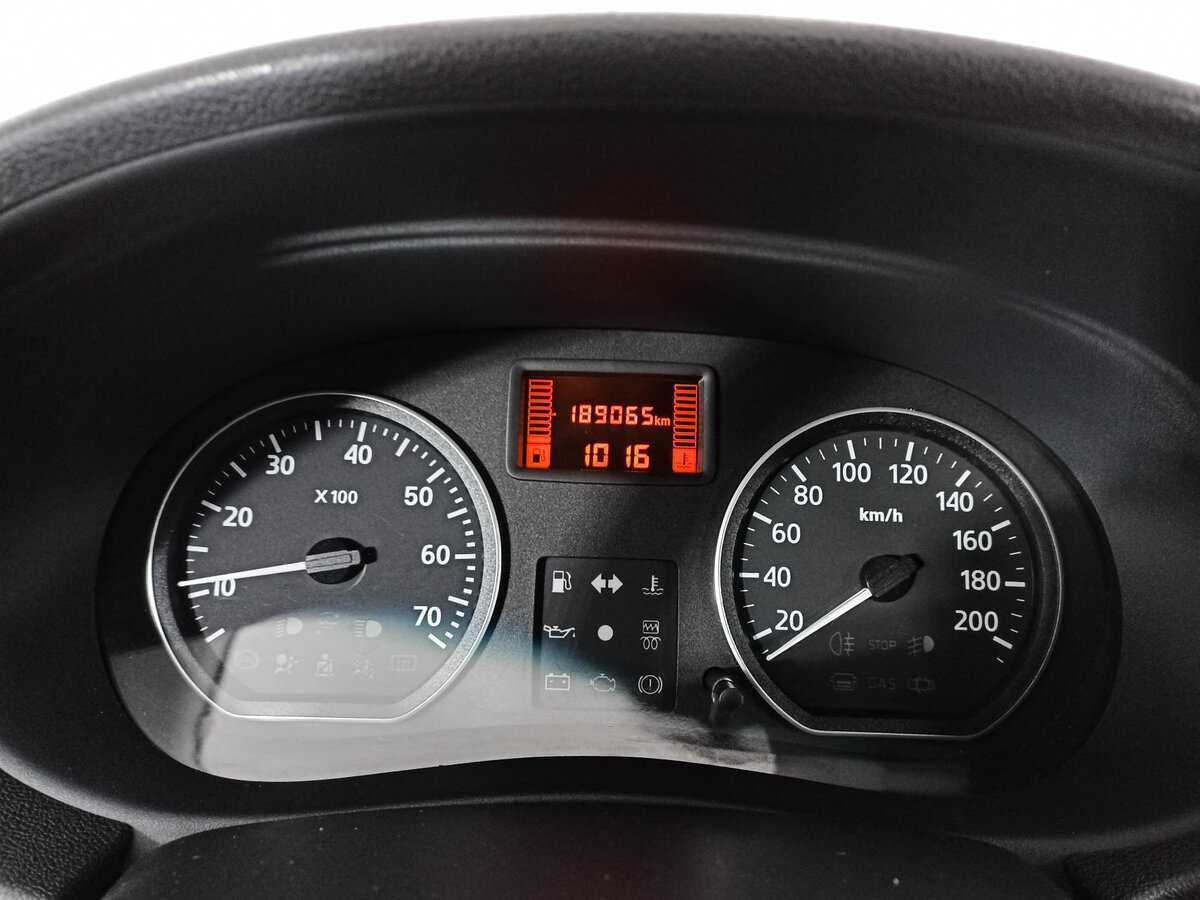 Nissan Almera 2013