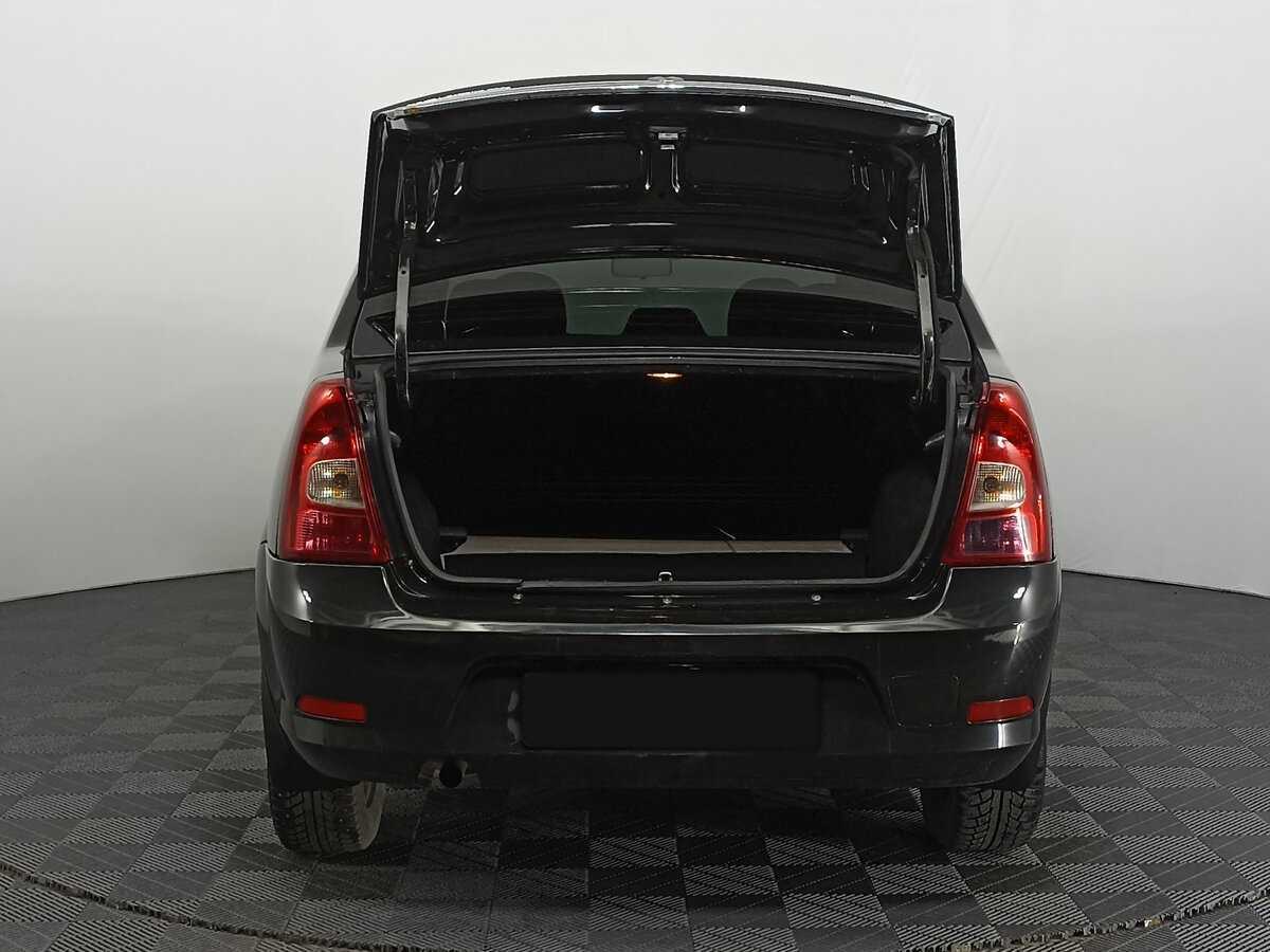 Renault Logan 2011
