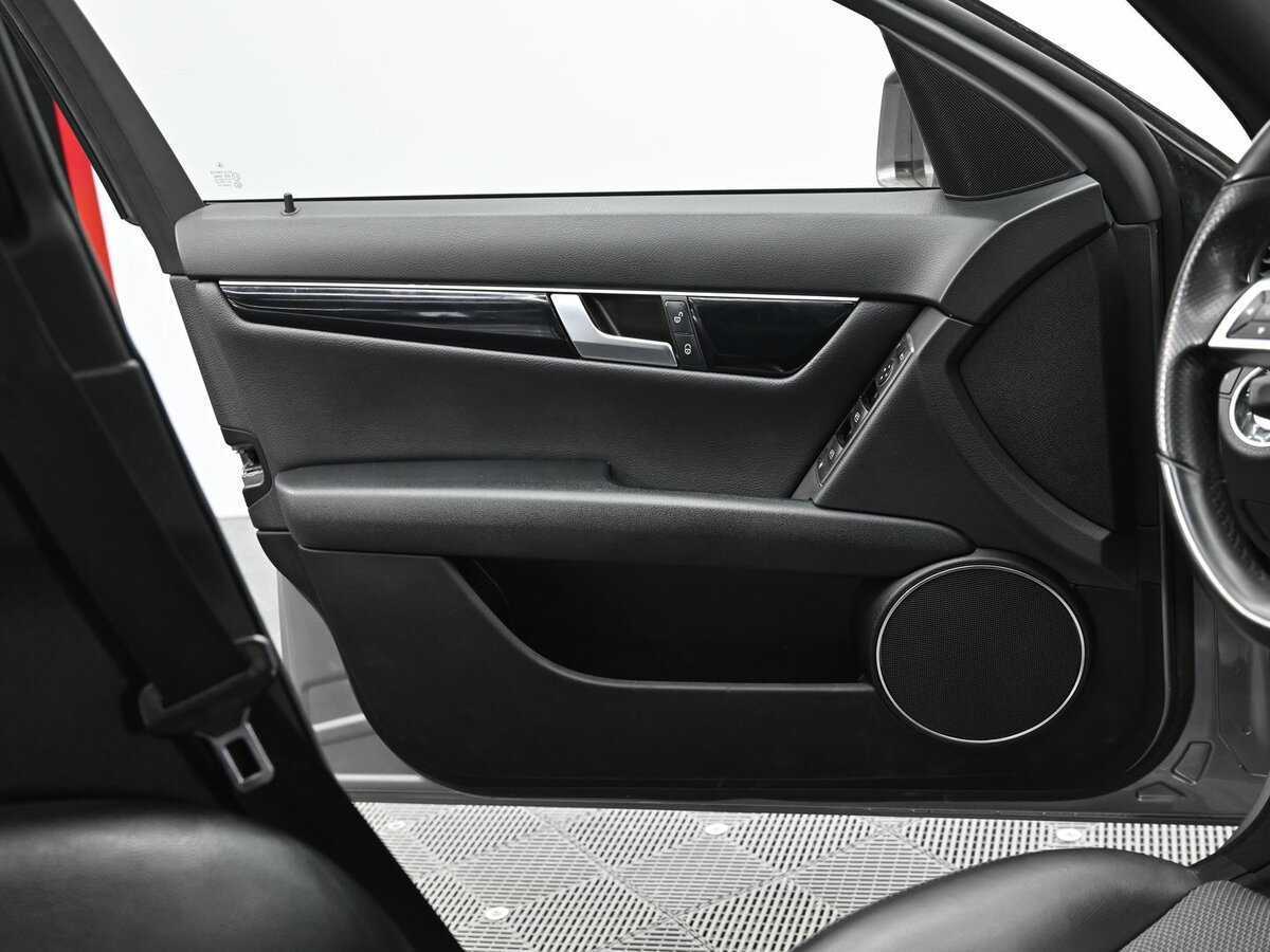 Mercedes-Benz C-Класс