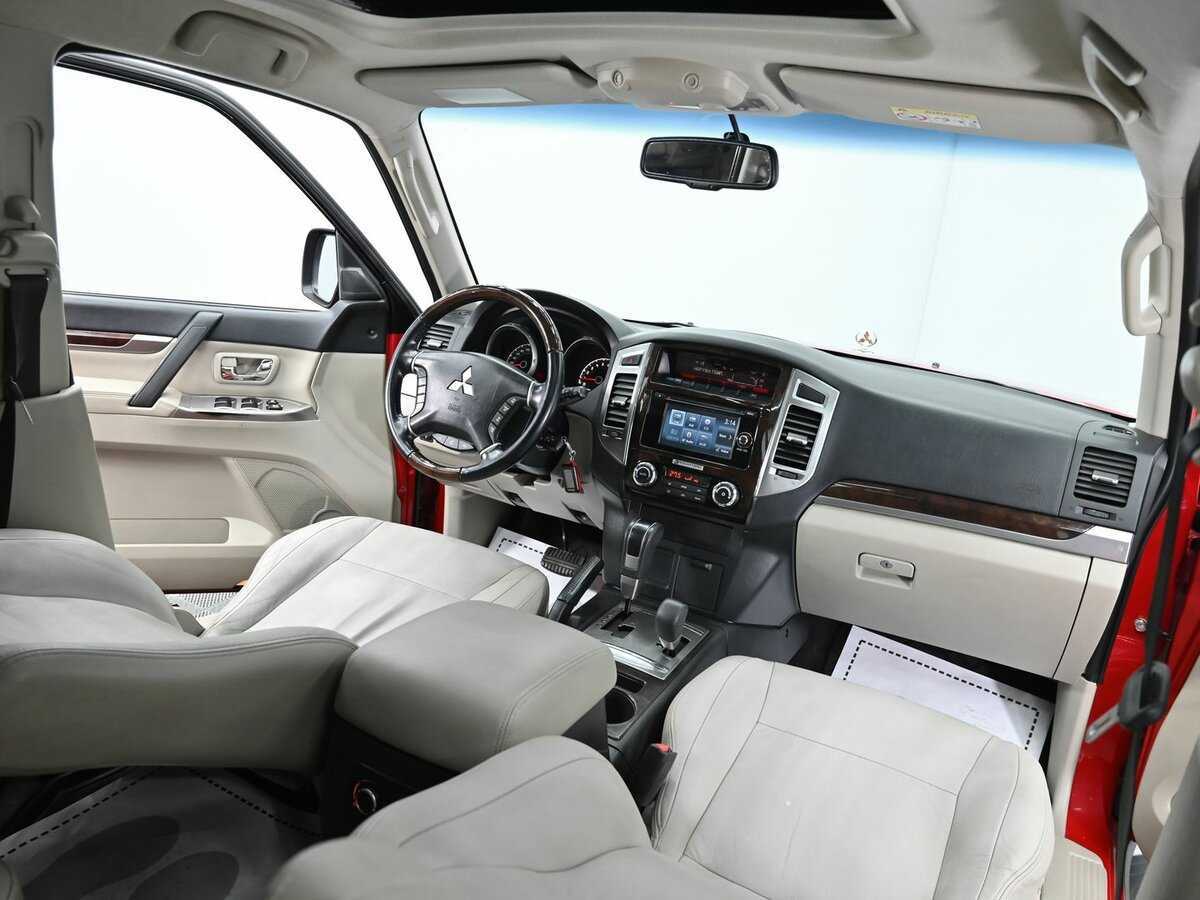 Mitsubishi Pajero 2018
