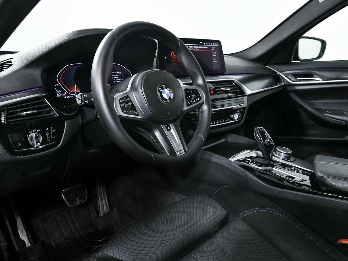 BMW 5 серии 2021