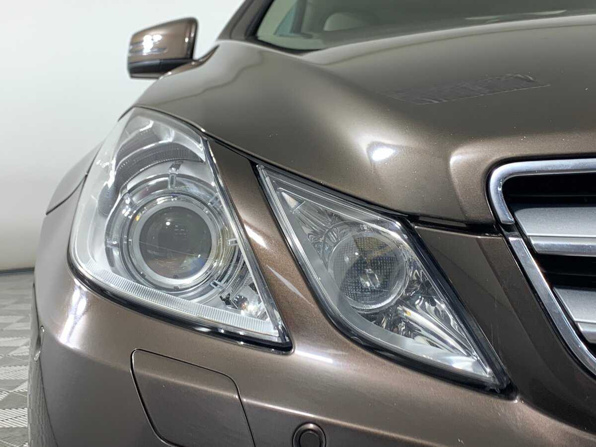Mercedes-Benz E-Класс 2012
