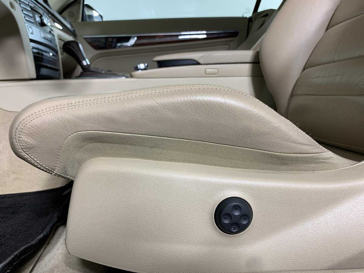 Mercedes-Benz E-Класс 2012