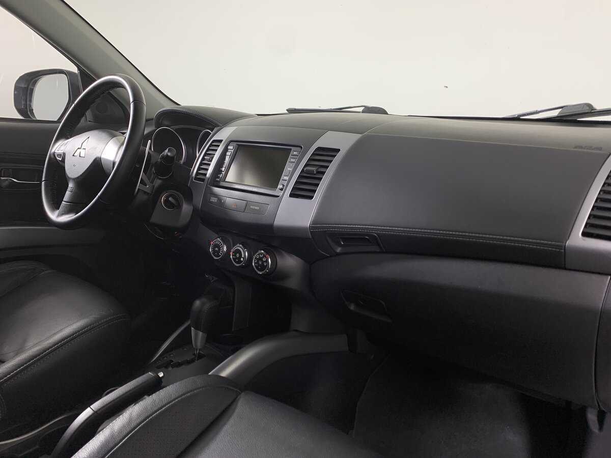 Mitsubishi Outlander 2012