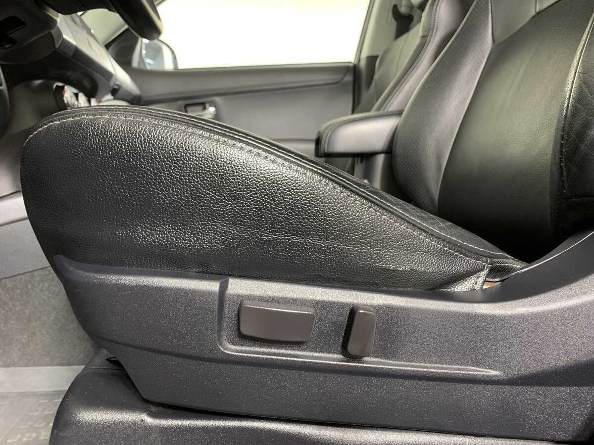 Mitsubishi Outlander 2012