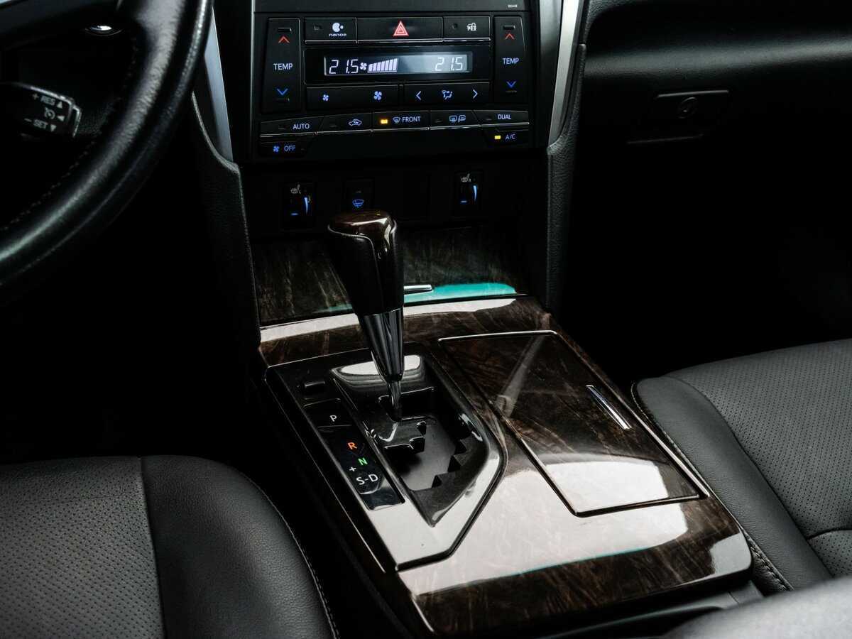 Toyota Camry 2015