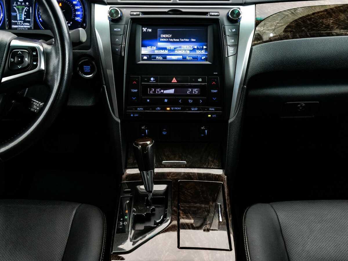 Toyota Camry 2015