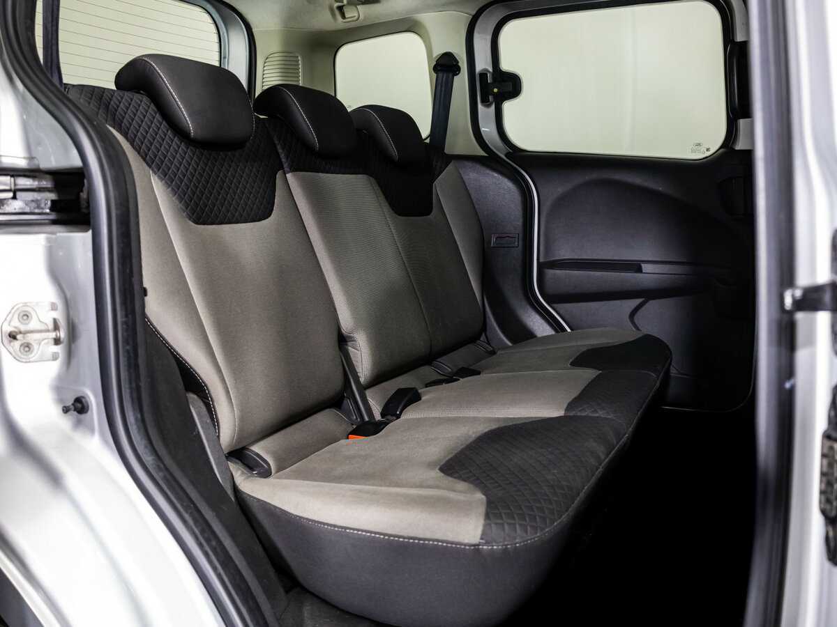 Ford Tourneo Courier 2017