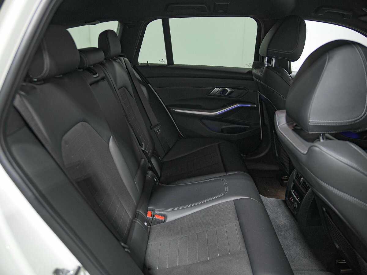 BMW 3 серии 2019