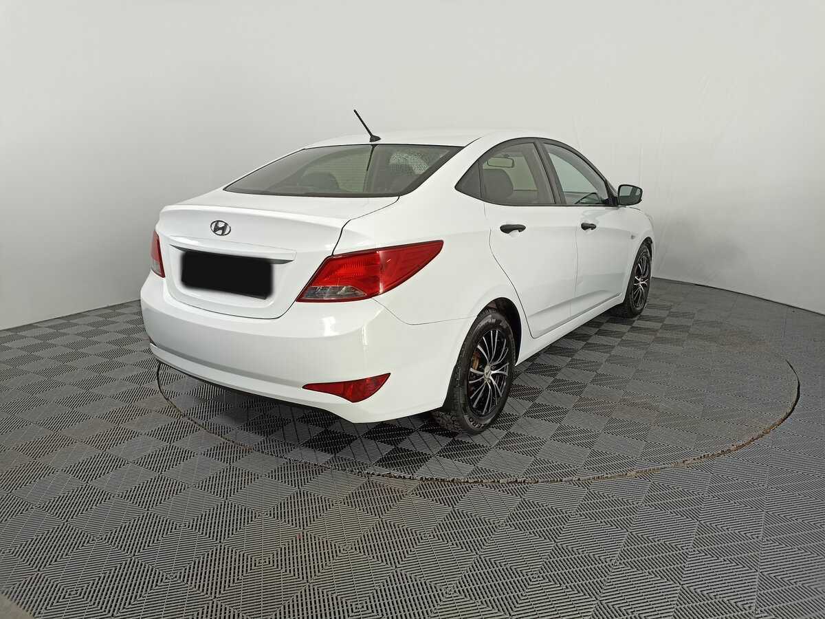 Hyundai Solaris 2015