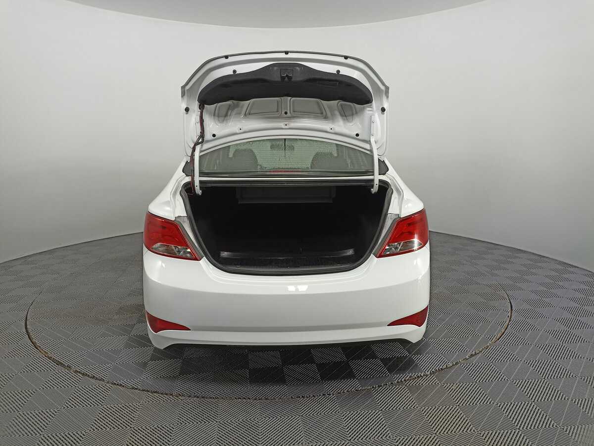 Hyundai Solaris 2015