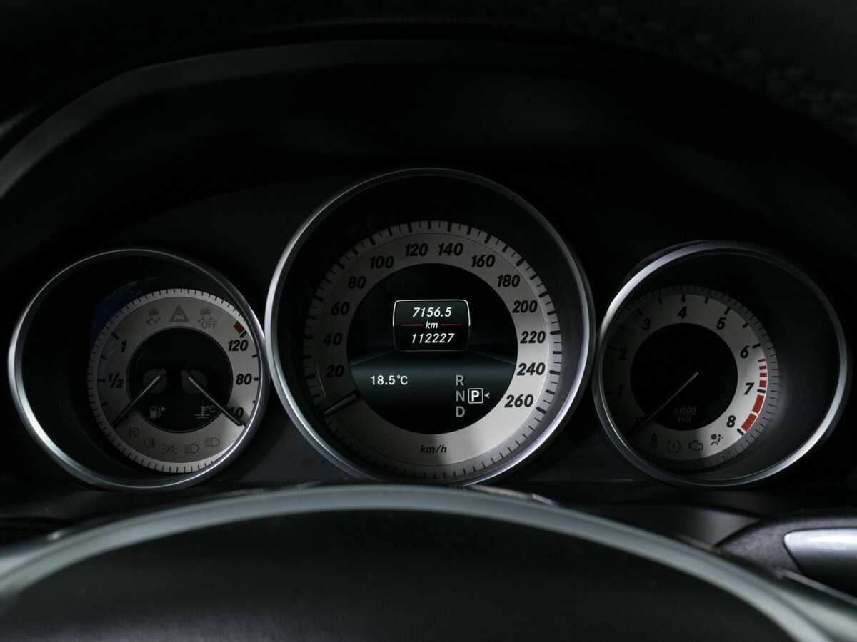 Mercedes-Benz E-Класс 2014