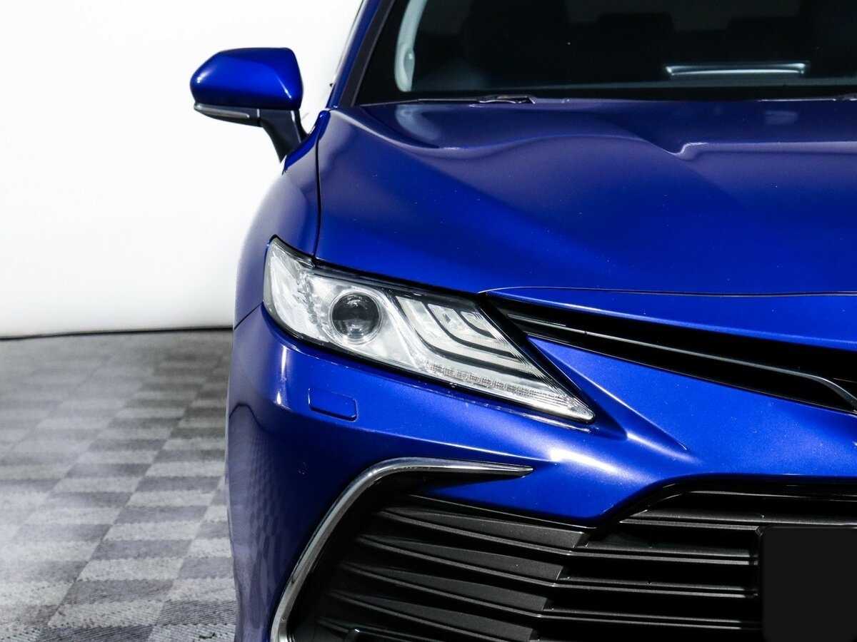 Toyota Camry 2021