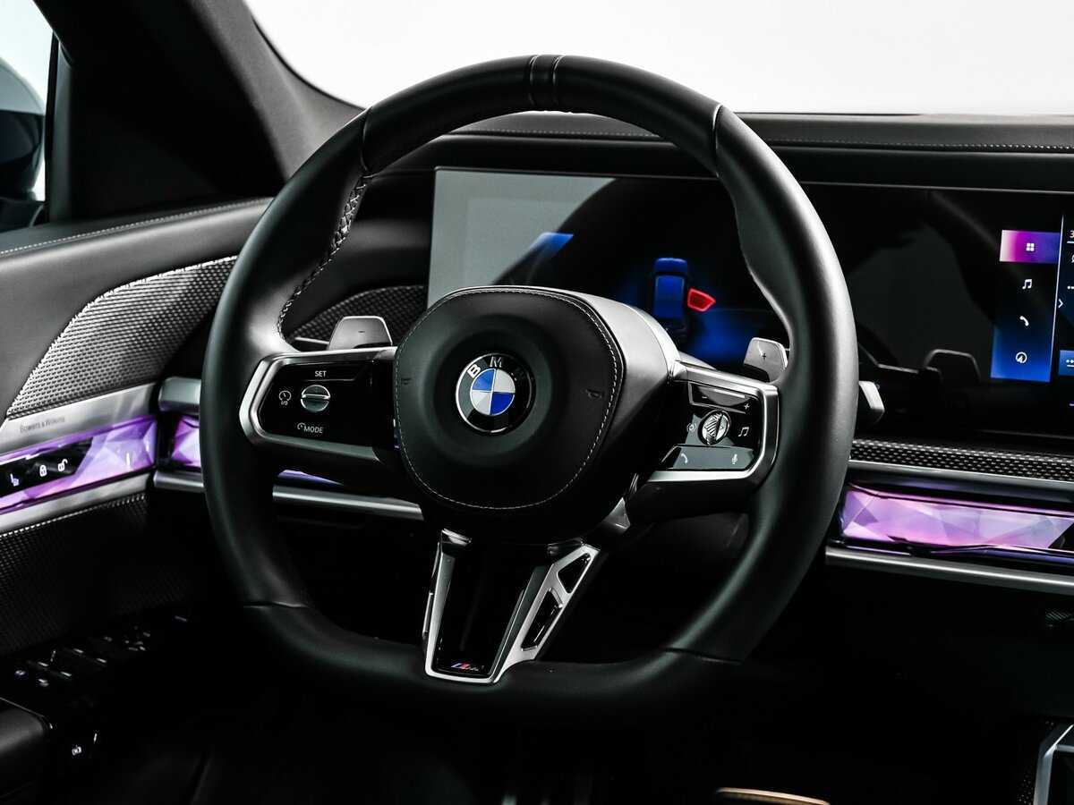 BMW 7 серии 2023