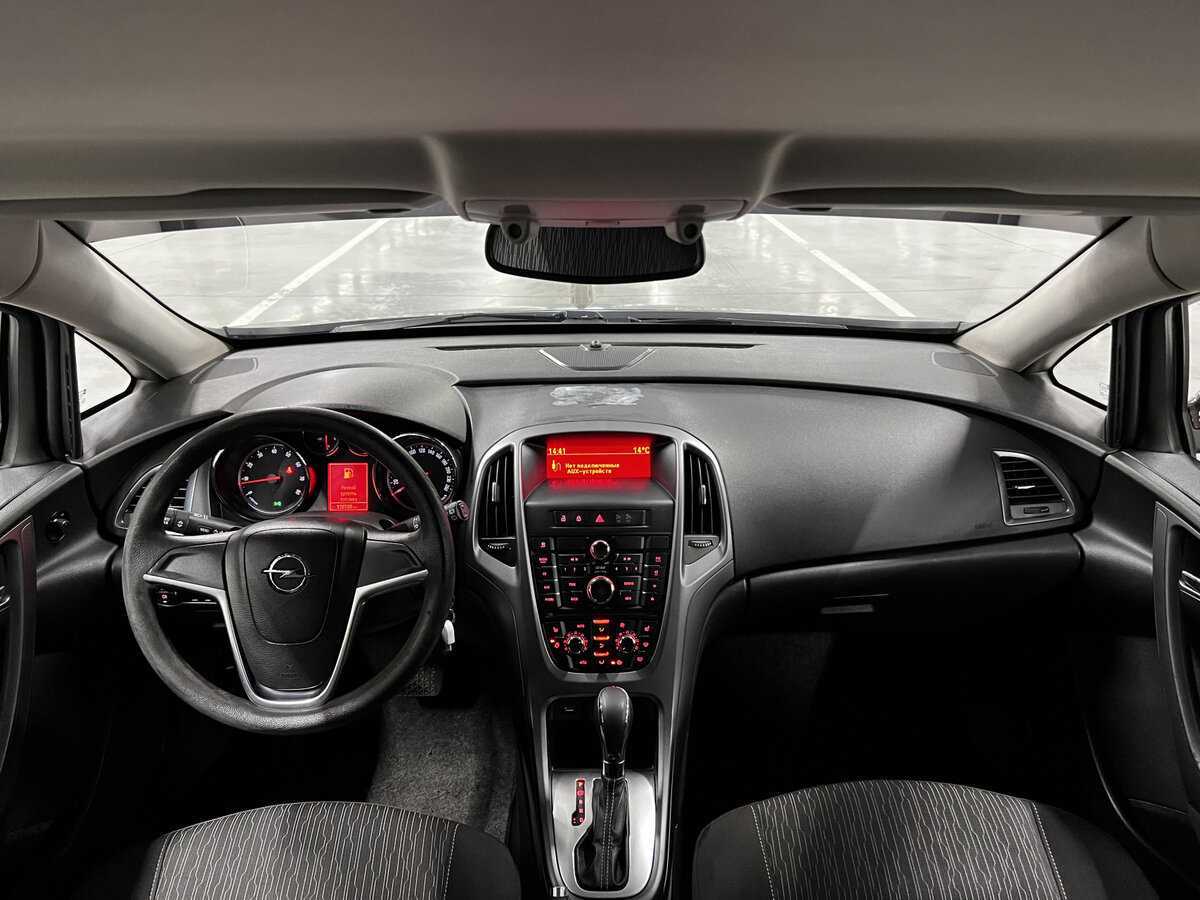 Opel Astra 2013