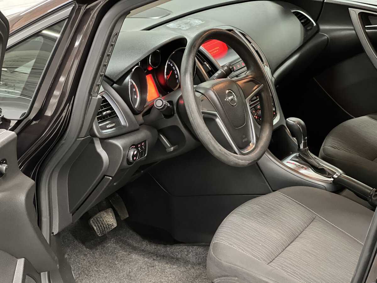 Opel Astra 2013