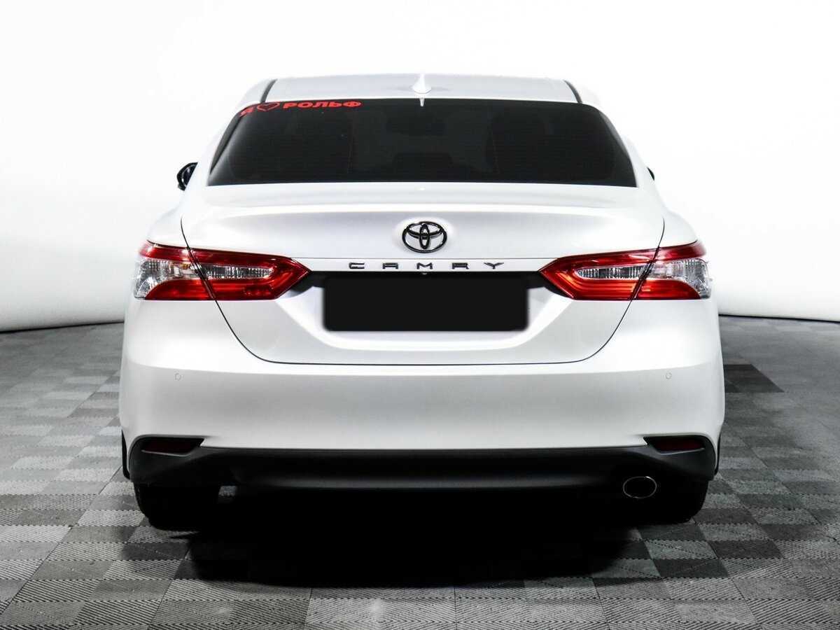 Toyota Camry 2019