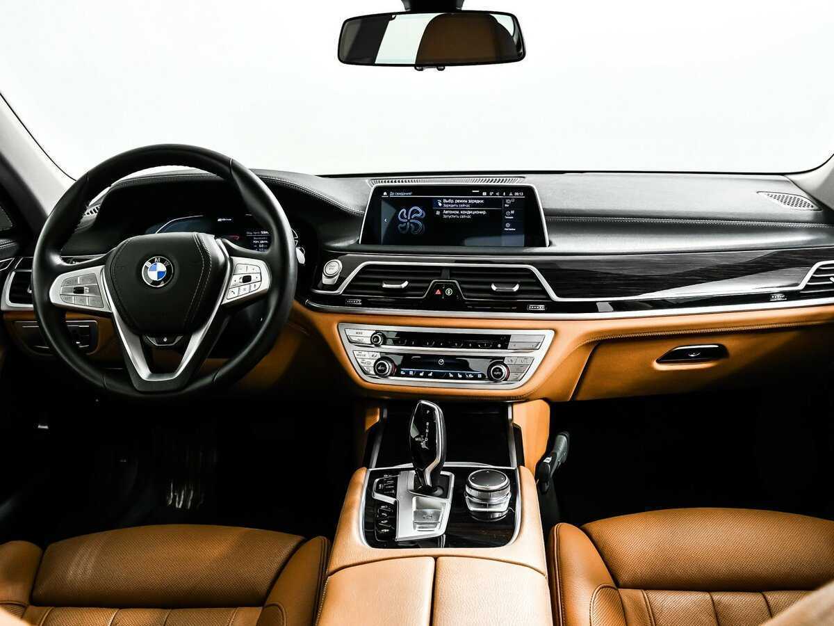 BMW 7 серии 2019