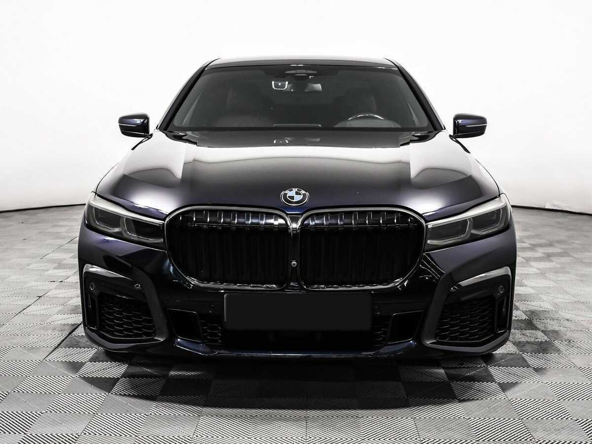 BMW 7 серии 2021
