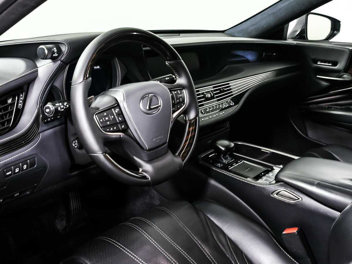 Lexus LS 2018