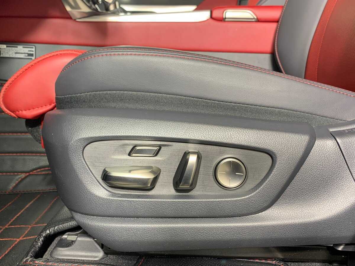 Lexus LX 2024
