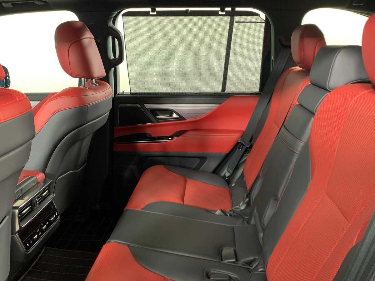 Lexus LX 2024