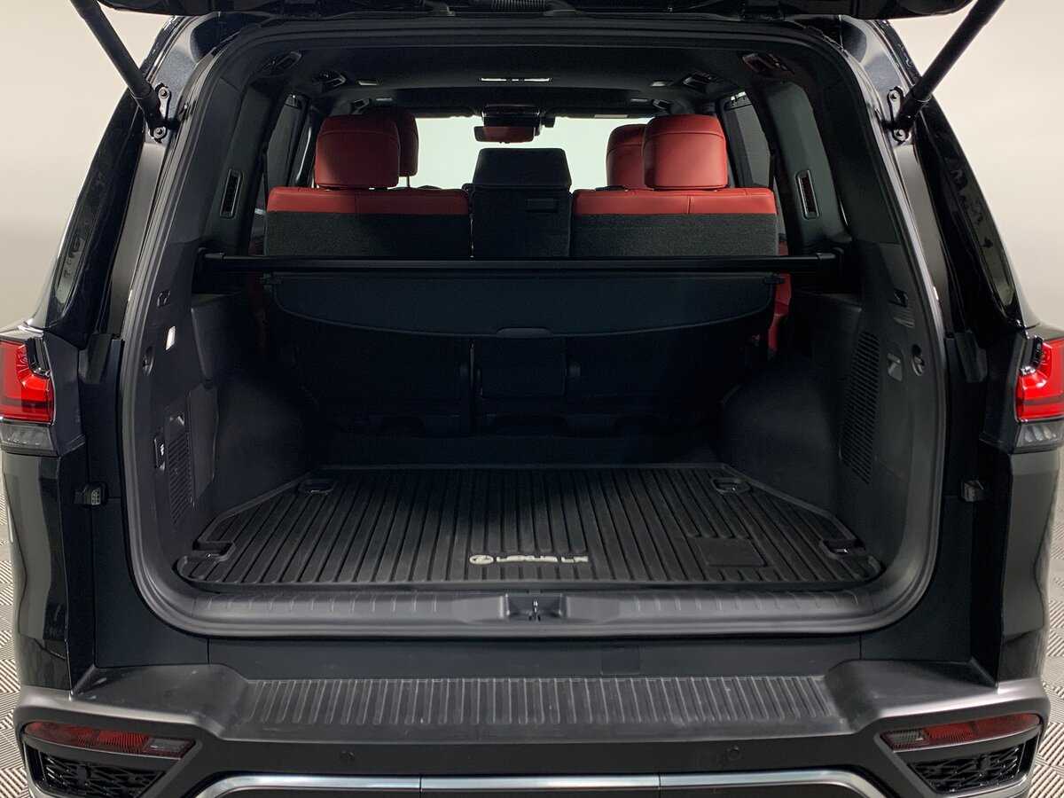 Lexus LX 2024