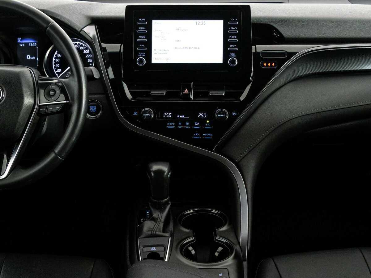 Toyota Camry 2021