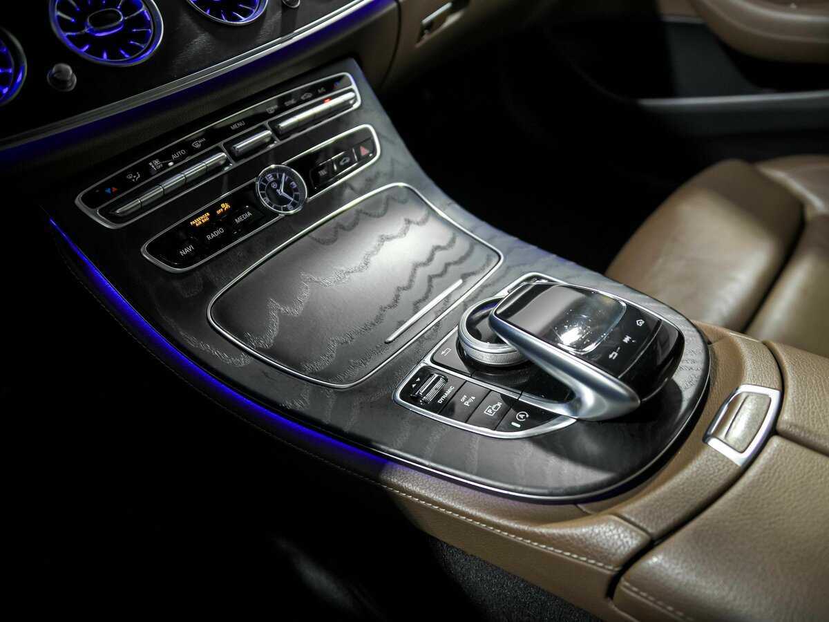 Mercedes-Benz E-Класс 2019