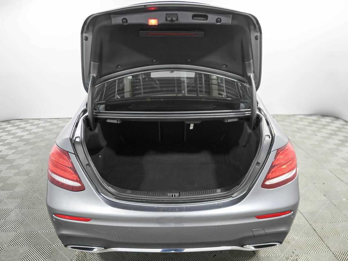 Mercedes-Benz E-Класс 2019