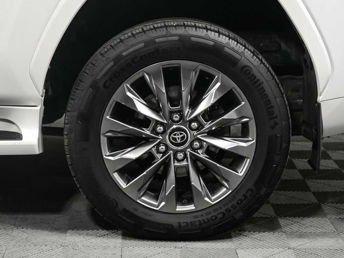 Toyota Land Cruiser 2021