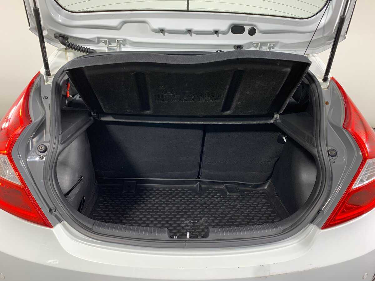 Hyundai Solaris 2016