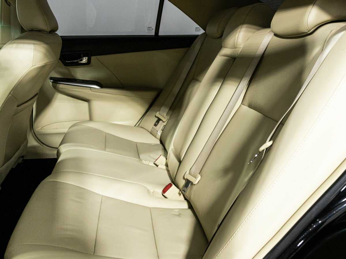 Toyota Camry 2016
