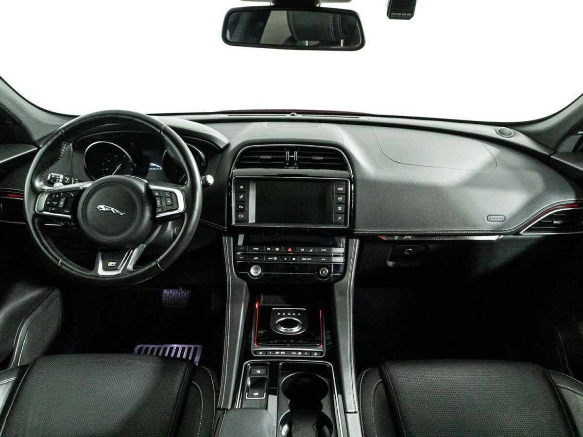 Jaguar F-Pace 2018
