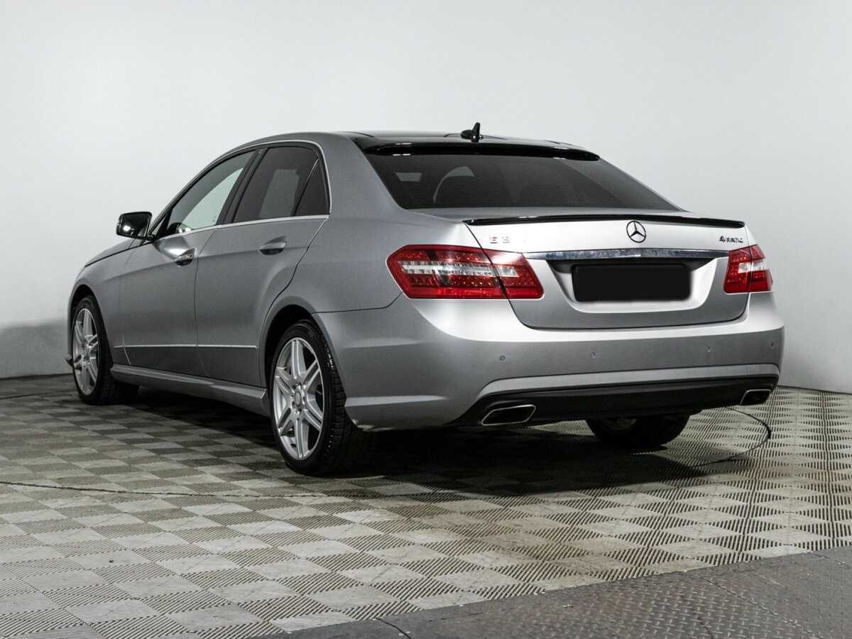 Mercedes-Benz E-Класс 2011