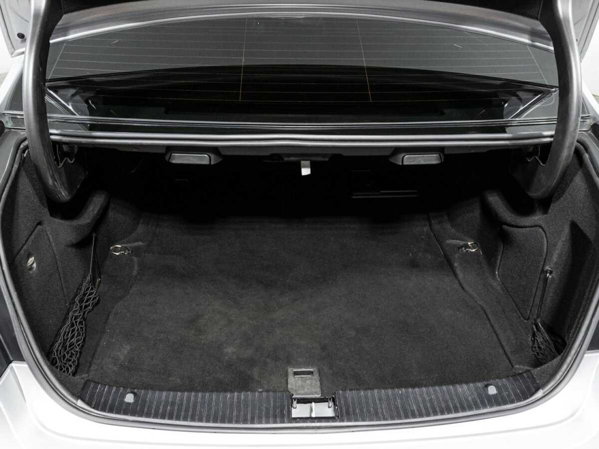 Mercedes-Benz E-Класс 2011