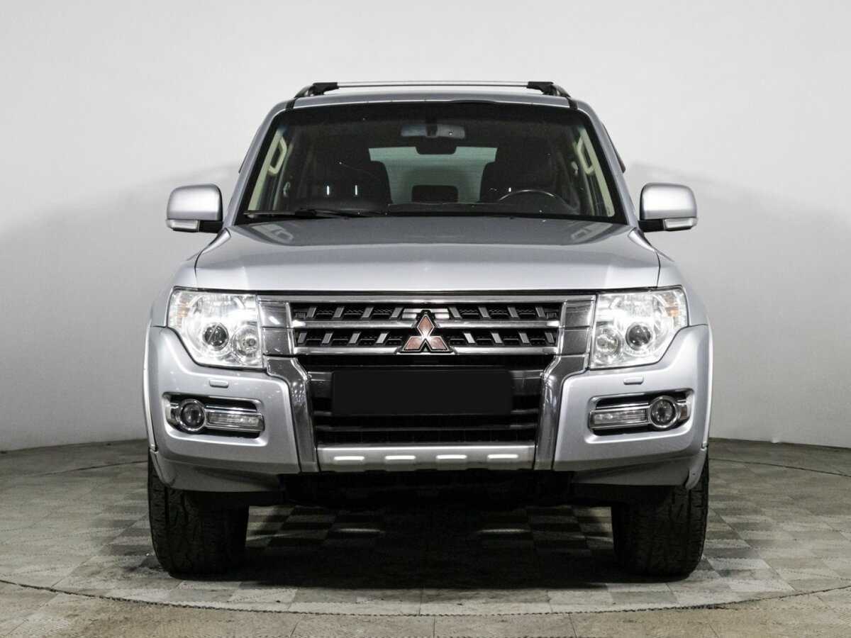 Mitsubishi Pajero 2015