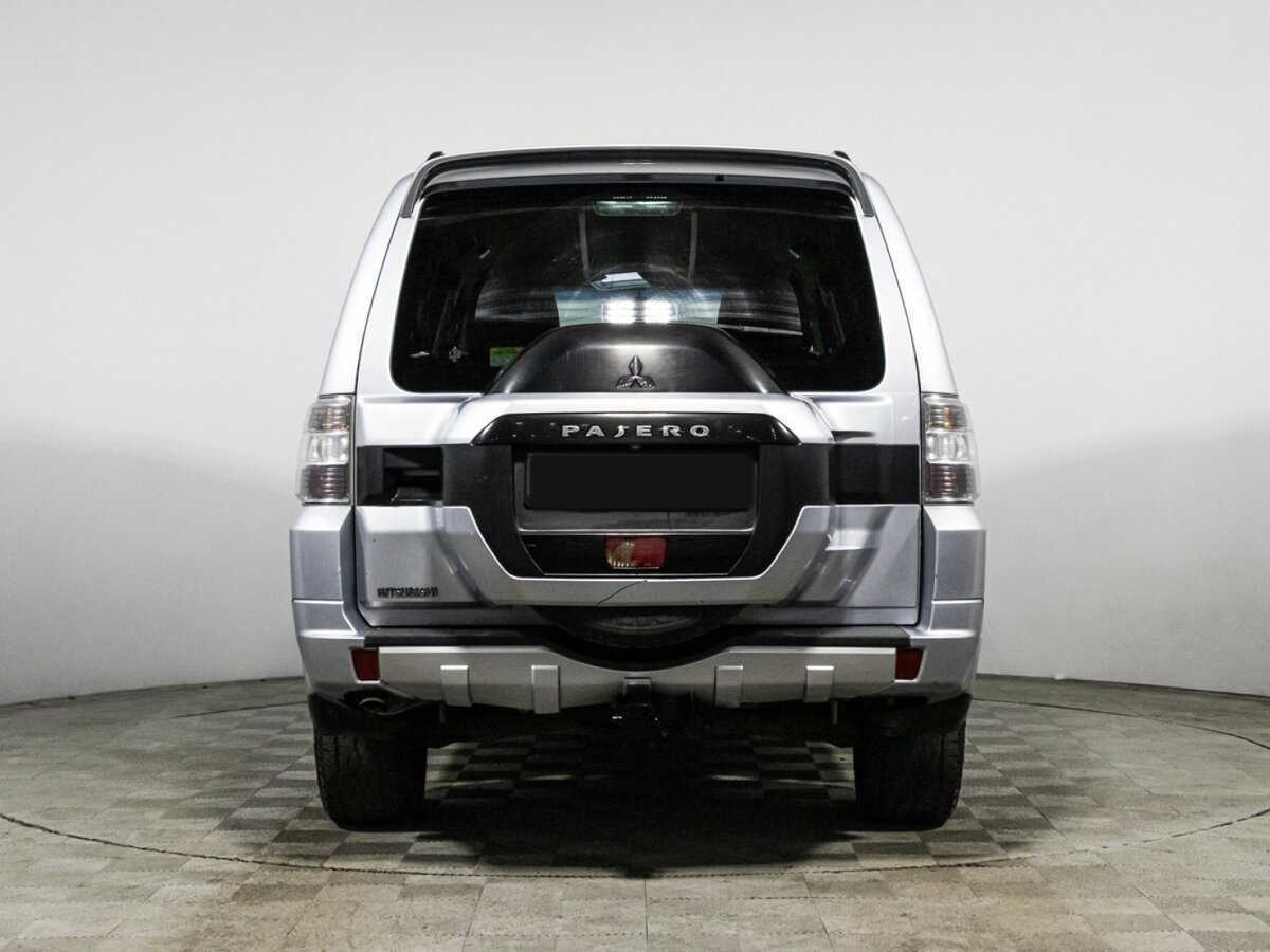 Mitsubishi Pajero 2015